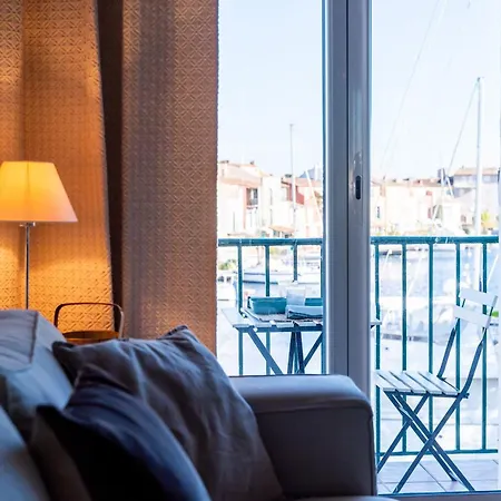Bright Nest With Balcony And View On The Port Apartment *